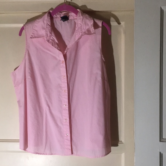 Basic Editions Tops - Soft pink sleeveless blouse with classic button front